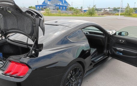 Ford Mustang VI рестайлинг, 2017 год, 3 800 000 рублей, 8 фотография