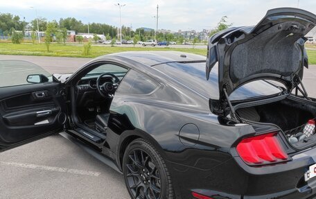 Ford Mustang VI рестайлинг, 2017 год, 3 800 000 рублей, 6 фотография