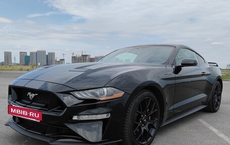 Ford Mustang VI рестайлинг, 2017 год, 3 800 000 рублей, 7 фотография