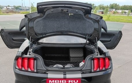 Ford Mustang VI рестайлинг, 2017 год, 3 800 000 рублей, 21 фотография