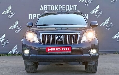 Toyota Land Cruiser Prado 150 рестайлинг 2, 2011 год, 2 650 000 рублей, 2 фотография