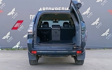 Toyota Land Cruiser Prado 150 рестайлинг 2, 2011 год, 2 650 000 рублей, 7 фотография