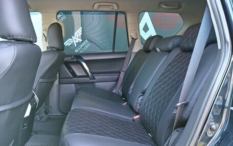 Toyota Land Cruiser Prado 150 рестайлинг 2, 2011 год, 2 650 000 рублей, 12 фотография