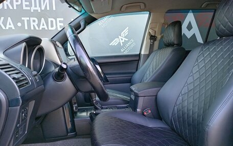 Toyota Land Cruiser Prado 150 рестайлинг 2, 2011 год, 2 650 000 рублей, 11 фотография