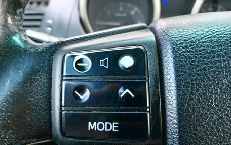 Toyota Land Cruiser Prado 150 рестайлинг 2, 2011 год, 2 650 000 рублей, 15 фотография