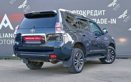 Toyota Land Cruiser Prado 150 рестайлинг 2, 2011 год, 2 650 000 рублей, 8 фотография