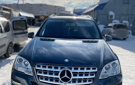 Mercedes-Benz M-Класс, 2010 год, 2 500 000 рублей, 2 фотография