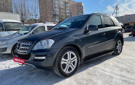 Mercedes-Benz M-Класс, 2010 год, 2 500 000 рублей, 10 фотография