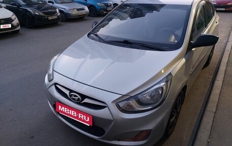 Hyundai Solaris II рестайлинг, 2012 год, 505 000 рублей, 4 фотография