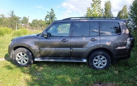 Mitsubishi Pajero IV, 2014 год, 2 550 000 рублей, 5 фотография