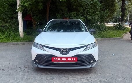 Toyota Camry, 2019 год, 1 796 666 рублей, 5 фотография