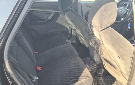 Ford Focus II рестайлинг, 2007 год, 630 000 рублей, 17 фотография