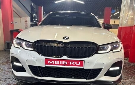 BMW 3 серия, 2019 год, 4 000 000 рублей, 2 фотография