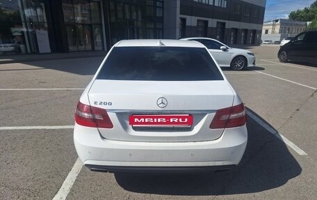 Mercedes-Benz E-Класс, 2012 год, 1 750 000 рублей, 4 фотография