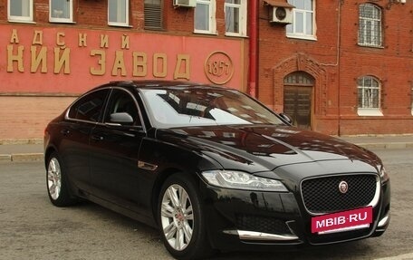 Jaguar XF II, 2018 год, 2 888 888 рублей, 3 фотография