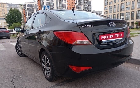 Hyundai Solaris II рестайлинг, 2015 год, 1 090 000 рублей, 3 фотография