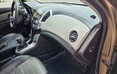 Chevrolet Cruze II, 2014 год, 600 000 рублей, 14 фотография