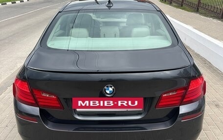 BMW 5 серия, 2011 год, 1 850 000 рублей, 3 фотография