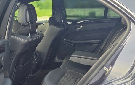 Mercedes-Benz E-Класс, 2015 год, 2 400 000 рублей, 10 фотография