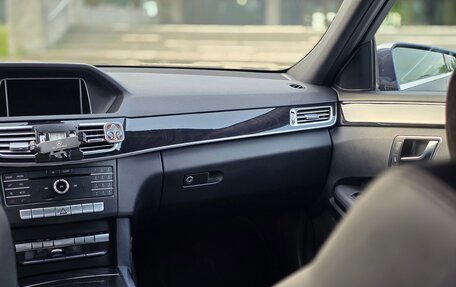Mercedes-Benz E-Класс, 2015 год, 2 400 000 рублей, 9 фотография