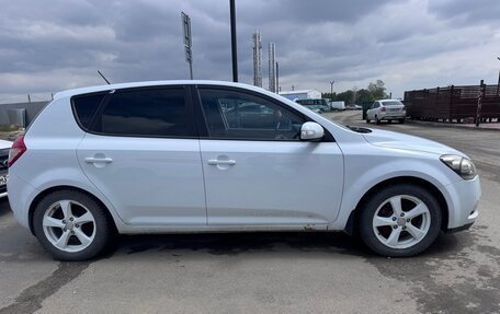 KIA cee'd I рестайлинг, 2011 год, 650 000 рублей, 3 фотография