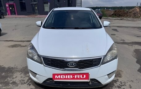KIA cee'd I рестайлинг, 2011 год, 650 000 рублей, 2 фотография