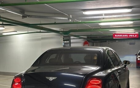 Bentley Continental Flying Spur, 2005 год, 1 990 000 рублей, 4 фотография