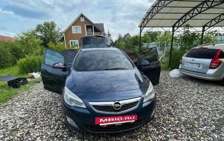 Opel Astra J, 2012 год, 580 000 рублей, 2 фотография