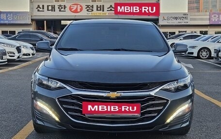 Chevrolet Malibu IX, 2022 год, 1 340 013 рублей, 2 фотография