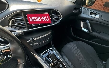 Peugeot 308 II, 2020 год, 1 700 000 рублей, 12 фотография