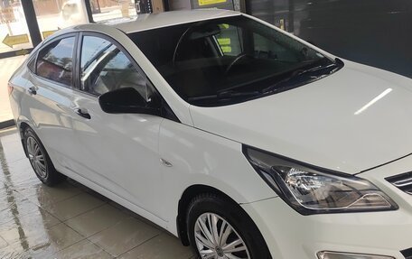 Hyundai Solaris II рестайлинг, 2016 год, 1 000 000 рублей, 3 фотография