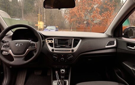 Hyundai Solaris II рестайлинг, 2019 год, 1 220 000 рублей, 10 фотография