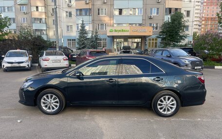 Toyota Camry, 2015 год, 1 900 000 рублей, 10 фотография