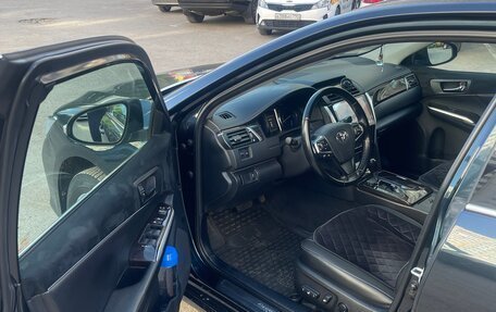 Toyota Camry, 2015 год, 1 900 000 рублей, 11 фотография
