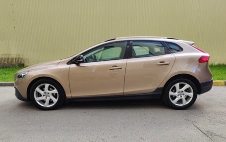 Volvo V40 II рестайлинг, 2013 год, 1 300 000 рублей, 3 фотография