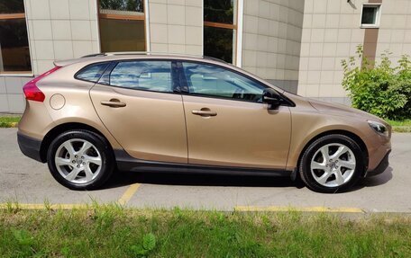 Volvo V40 II рестайлинг, 2013 год, 1 300 000 рублей, 7 фотография