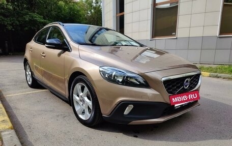 Volvo V40 II рестайлинг, 2013 год, 1 300 000 рублей, 8 фотография