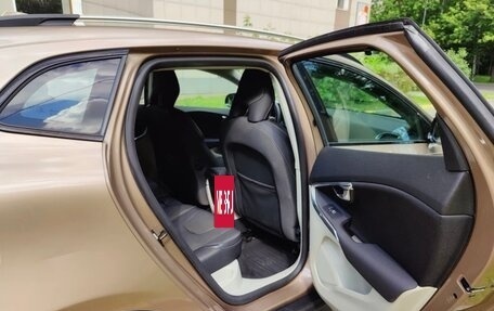 Volvo V40 II рестайлинг, 2013 год, 1 300 000 рублей, 12 фотография