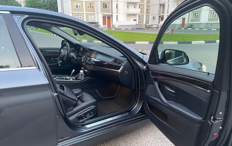 BMW 5 серия, 2015 год, 3 180 000 рублей, 14 фотография