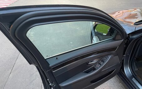 BMW 5 серия, 2015 год, 3 180 000 рублей, 21 фотография