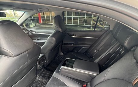 Toyota Camry, 2018 год, 3 190 000 рублей, 10 фотография