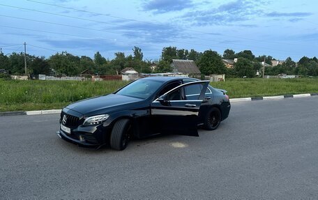 Mercedes-Benz C-Класс, 2019 год, 3 400 000 рублей, 1 фотография