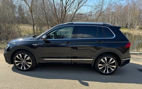 Volkswagen Tiguan II, 2018 год, 3 900 000 рублей, 5 фотография