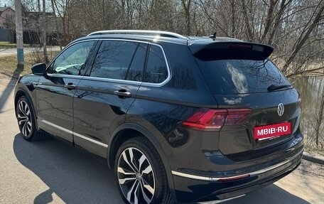 Volkswagen Tiguan II, 2018 год, 3 900 000 рублей, 4 фотография