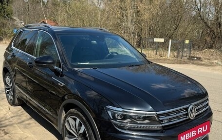 Volkswagen Tiguan II, 2018 год, 3 900 000 рублей, 3 фотография