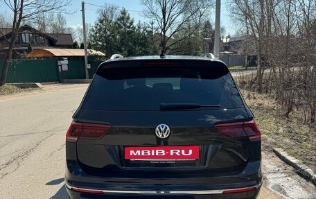 Volkswagen Tiguan II, 2018 год, 3 900 000 рублей, 8 фотография