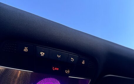 Mercedes-Benz C-Класс, 2019 год, 3 400 000 рублей, 34 фотография