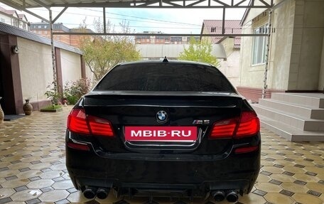 BMW 5 серия, 2011 год, 2 000 000 рублей, 10 фотография