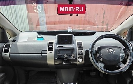 Toyota Prius, 2009 год, 619 000 рублей, 16 фотография