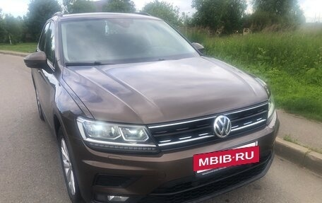 Volkswagen Tiguan II, 2020 год, 2 195 000 рублей, 2 фотография
